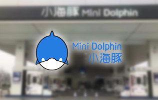 三十年煉化經(jīng)驗,高清潔定制油品！小海豚Mini Dolphin油站選擇lyton龍門往復式全自動洗車機